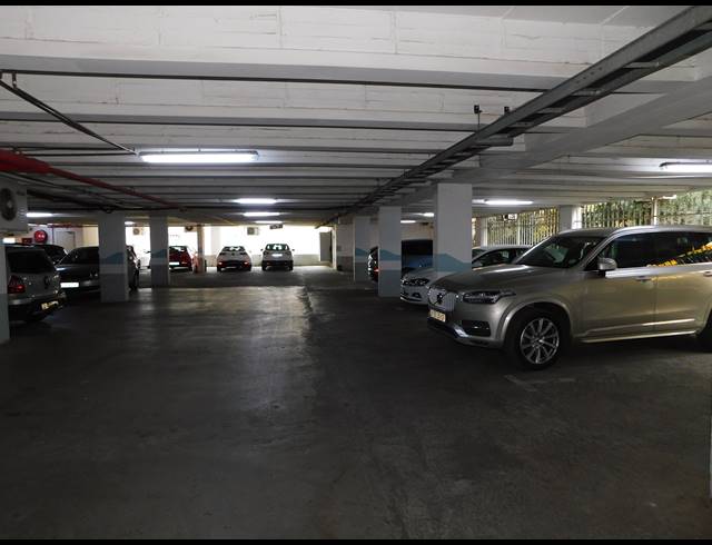 873M² OFFICE TO LET IN CRAIGHALL